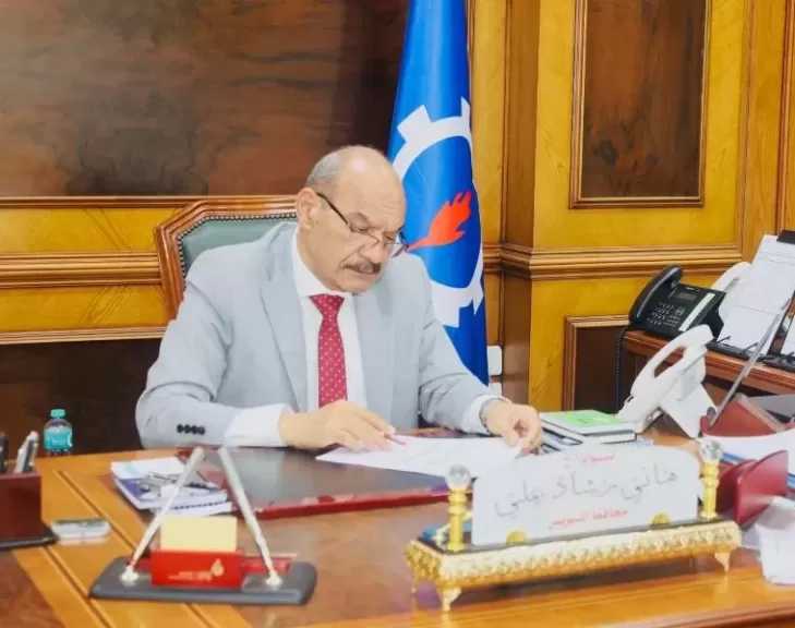محافظ السويس يعتمد تنسيق القبول بالمدارس الفنية للعام الدراسي الجديد