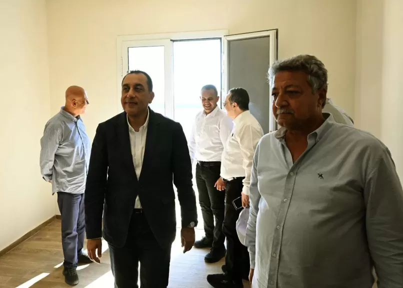 خط أحمر