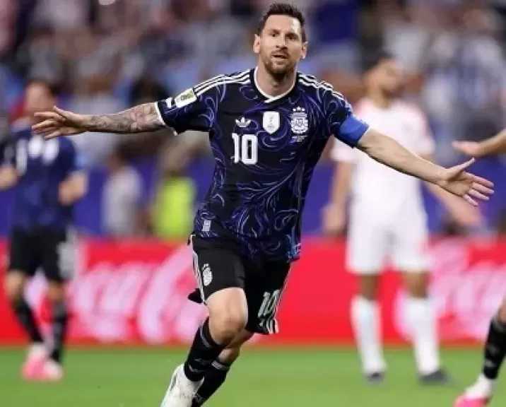 ميسي يحصد جائزة رجل مباراة الأرجنتين وإنجلترا في كأس العالم