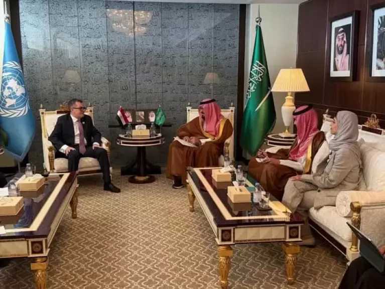 وزير التخطيط يبحث مع نظيره السعودي تعميق الحوار التنموي لتعزيز الشراكة الاقتصادية وتوطين التنمية
