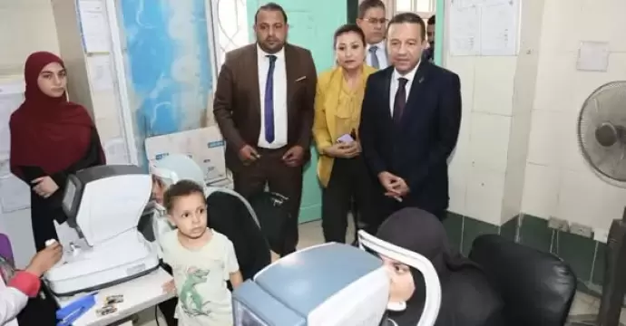 رئيس الوزراء يستعرض تقريراً للجنة الطبية العليا والاستغاثات لقافلة طبية شاملة تم تنظيمها بالمنوفية