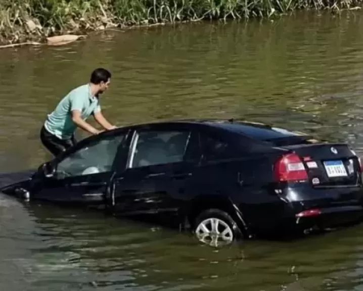 خط أحمر