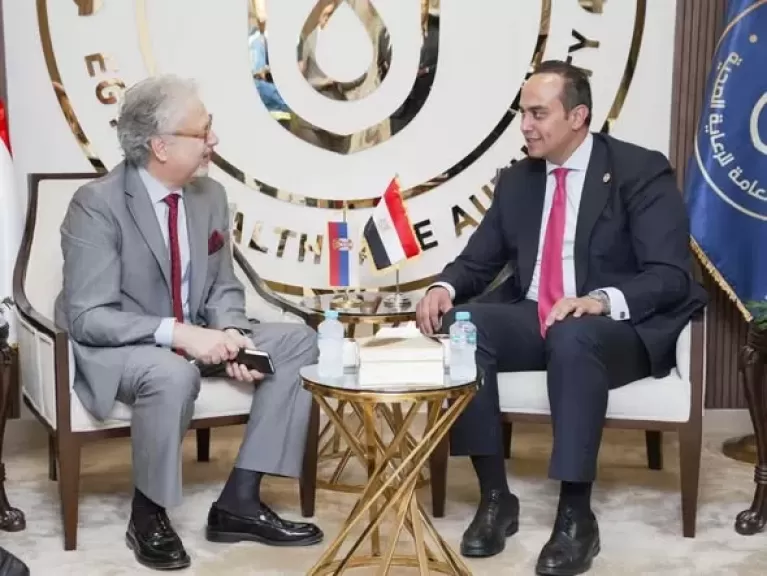 خط أحمر