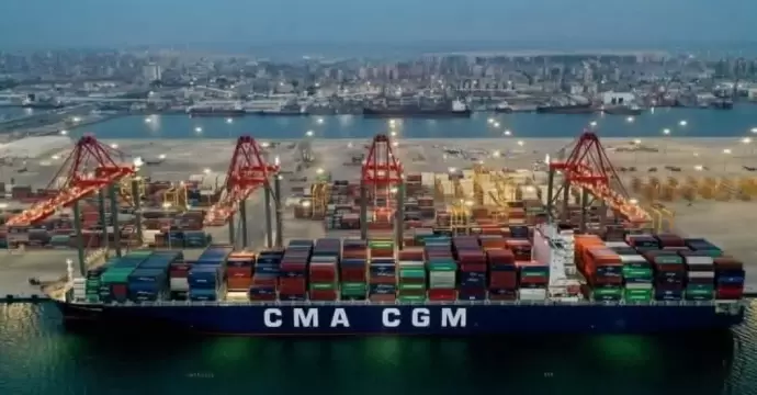 وزير النقل: ميناء الإسكندرية يحقق معدلات غير مسبوقة في تداول البضائع والسفن
