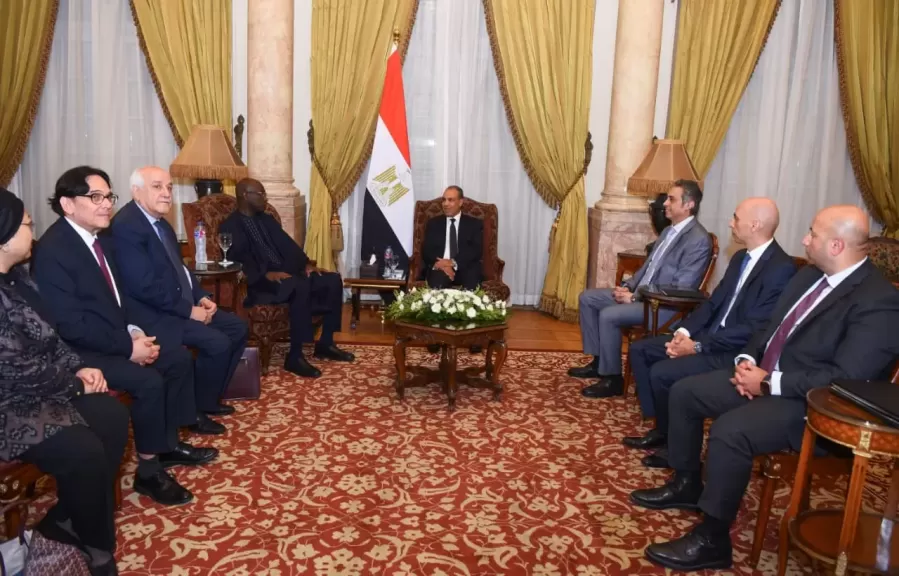 خط أحمر