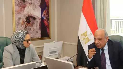 الدكتورة حنان مجدى: الوادي الجديد تمتلك الموارد الطبيعية والمساحات الشاسعة لإقامة مشروعات الطاقة الشمسية