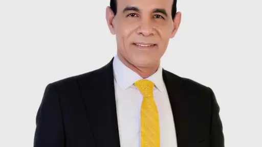 محمد موسي يكتب: حين يسبق الإنسان المنصب محمد موسي يكتب: حين يسبق الإنسان المنصب