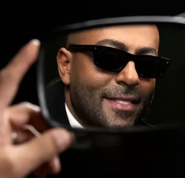 خط أحمر