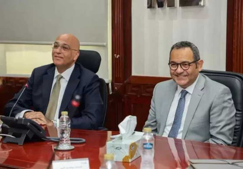 مصطفى إسماعيل حسن يتسلم رئاسة جهاز تنمية المشروعات ويؤكد مواصلة دعم المشروعات الصغيرة وريادة الأعمال