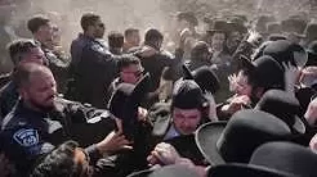 خط أحمر
