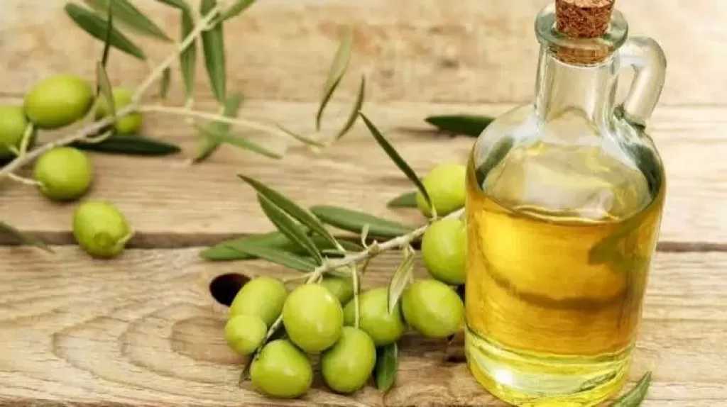 رسوم أمريكية على زيت الزيتون والألبان.. أوروبا تحتج وتطالب بخفضها