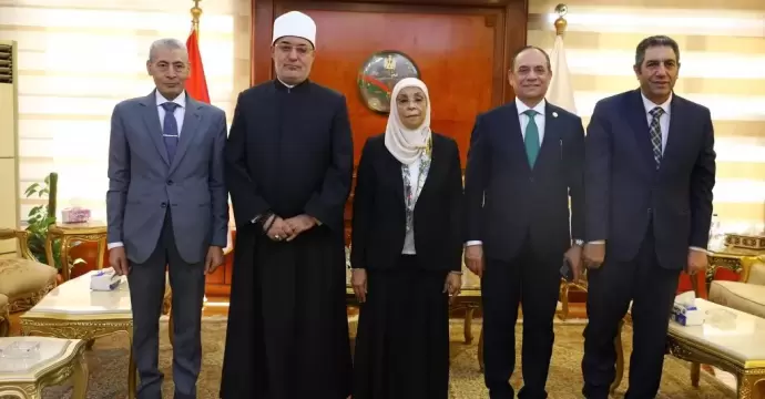 المفتي يهنئ رئيس النيابة الإدارية بمناسبة توليها رئاسة الهيئة رسميًّا