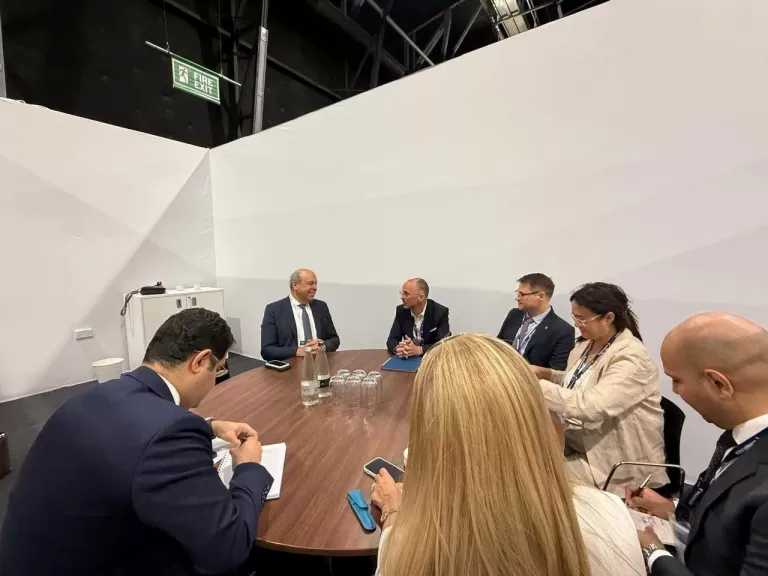 ”الحفني”: الشراكات الدولية تدعم تنافسية قطاع الطيران وترتقي بجودة الخدمات المقدمة للمسافرين