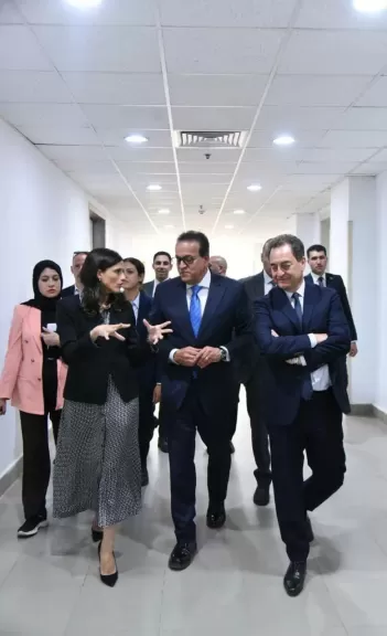 خط أحمر