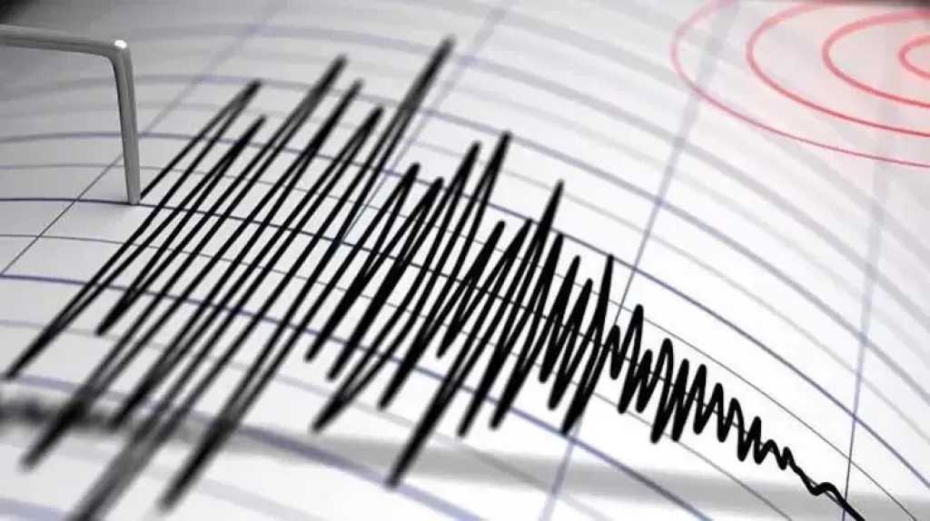 زلزال بقوة 5.7 درجة يضرب قبالة الساحل الشرقي للجزيرة الشمالية في نيوزيلندا