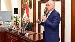 وزير الري يلتقي السفراء المنقولين لرئاسة البعثات الدبلوماسية المصرية... وزير الري يلتقي السفراء المنقولين لرئاسة البعثات الدبلوماسية المصرية بالخارج