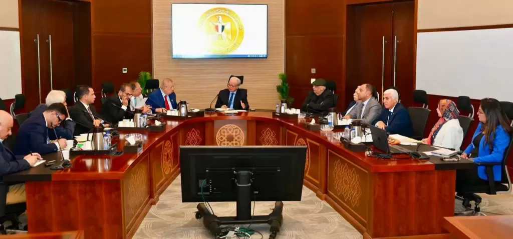 حسين عيسى: الحكومة حريصة على استمرار التواصل المباشر والدوري مع مجتمع الأعمال