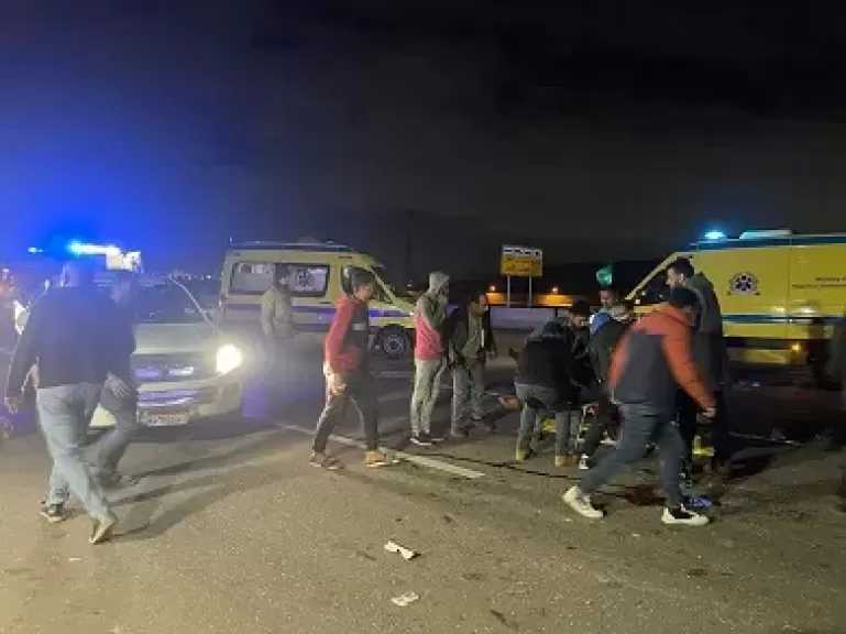 مطروح: ارتفاع ضحايا تصادم ميكروباص وسيارة ملاكي إلى 3 وفيات بينهم طفلة