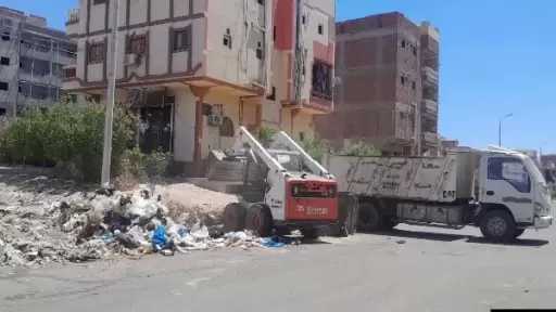 رئيس مدينة سفاجا: استمرار حملات النظافة ورفع المخلفات للحفاظ على المظهر الحضاري