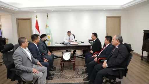 وزير الزراعة يبحث مع ممثلي”نيو هوب” الصينية التوسع في الاستثمارات وصناعة الأعلاف