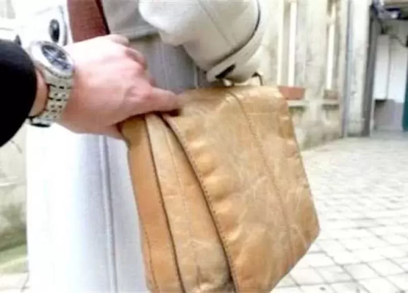 خط أحمر