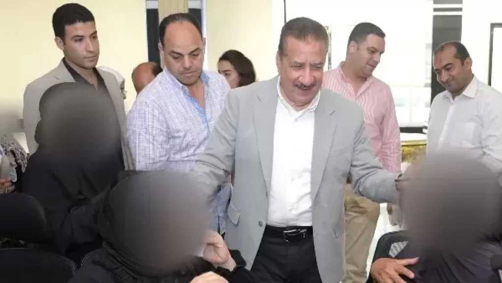 محافظ بورسعيد يستقبل 75 حالة إنسانية