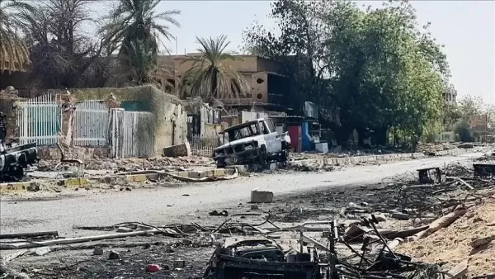 خط أحمر