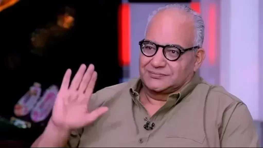 محكمة الأسرة تلزم الفنان بيومي فؤاد بدفع مؤخر صداق ومتعة وعدة لطليقته