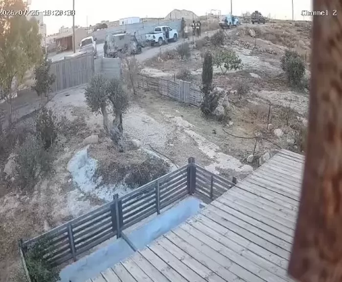 خط أحمر
