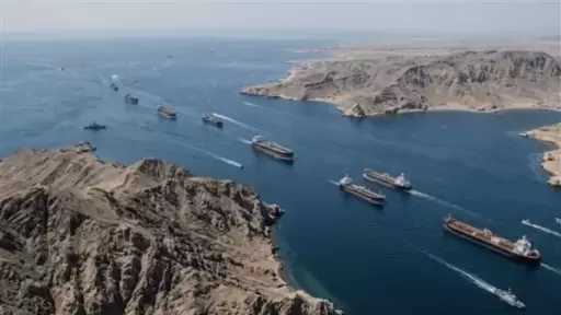 خبير أمن استراتيجي: الحرس الثوري يخسر إيران استراتيجيًا بسبب سياساته في هرمز
