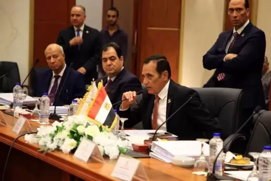 خط أحمر