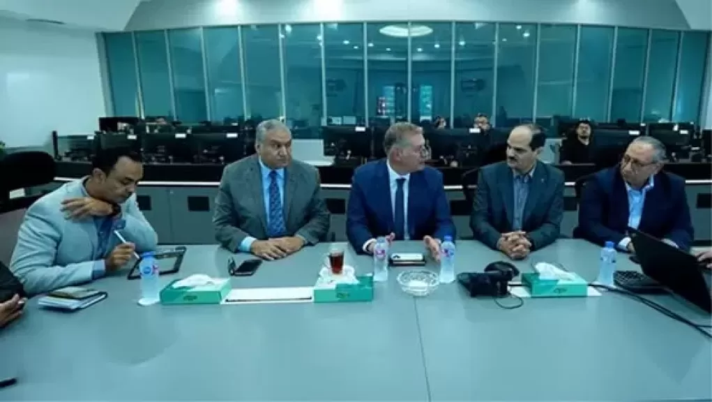 خط أحمر