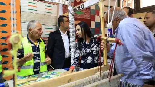 التضامن توجه بالتعاقد على المنتجات الحرفية لمتعافي مركز العزيمة بمطروح