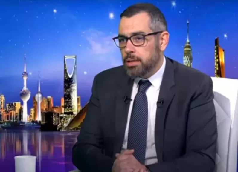 الخبير الاقتصادي محمد فؤاد: خروج 1.8 مليار دولار ضغط على الجنيه.. وسعر الصرف أصبح «ترمومترًا» للتوترات