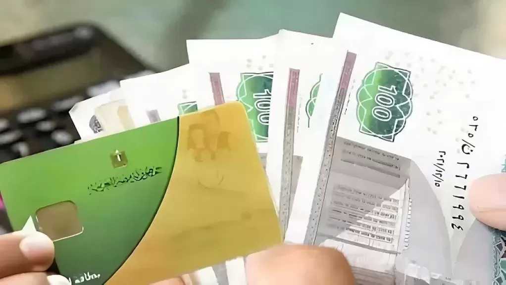 رئيس نقابة بقالي التموين: الدعم النقدي قد يصل لـ 1600 جنيه بالبطاقة