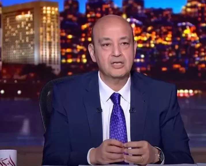 عمرو أديب داعيا لإنشاء شواطئ عامة بالساحل الشمالي: على الدولة أن تتصدق من أرباح استثماراتها