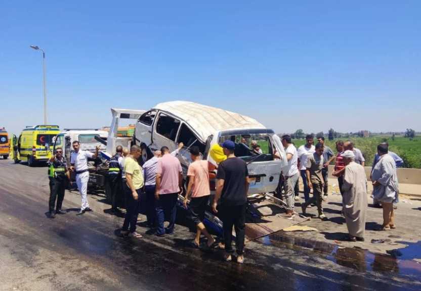 إصابة 10 أشخاص بإصابات متفرقة في حادث تصادم بكفر الشيخ