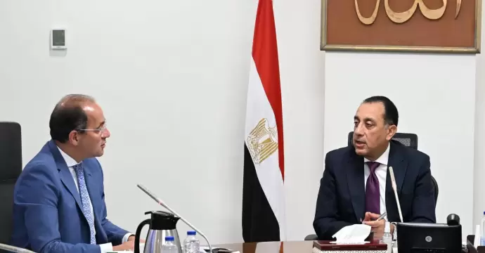رئيس الوزراء يُتابع مع وزير المالية عددا من ملفات العمل