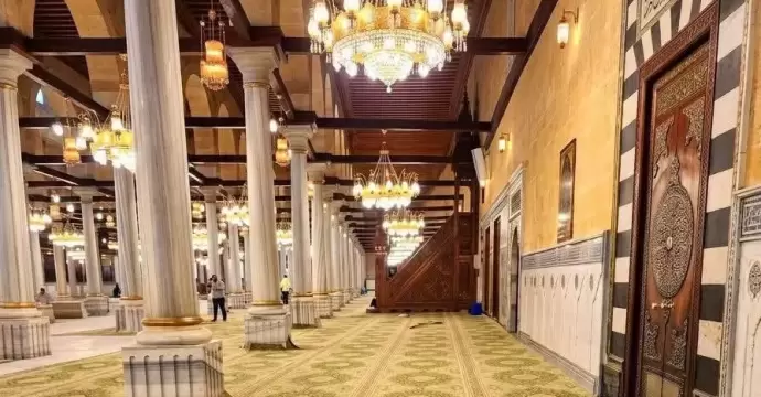 وزير الأوقاف يفتتح مسجد الإمام الحسين اليوم بعد تطويره وتغيير السجاد بالكامل