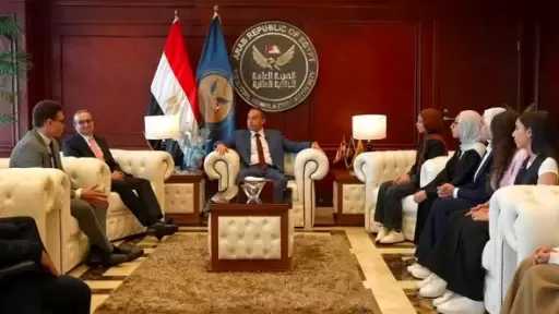 رئيس الرقابة المالية يستقبل الطلاب المميزين في منحة التدريب الصيفي بالهيئة