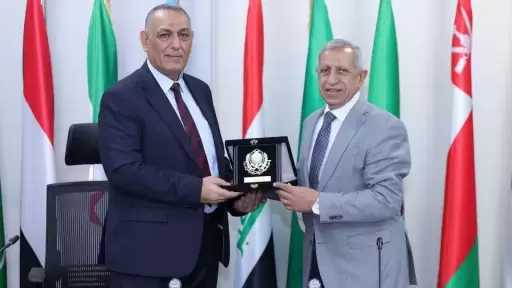 رئيس ”الأكاديمية العربية” يكرم طلاب أسرتي ”روبن” و”الفلك” لتفوقهم في المسابقة الدولية للكلية الفنية العسكرية (ICMTC 2026)