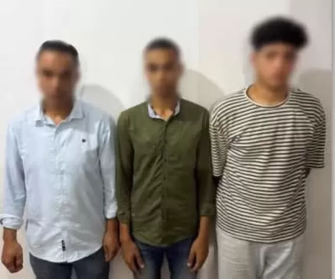 خط أحمر
