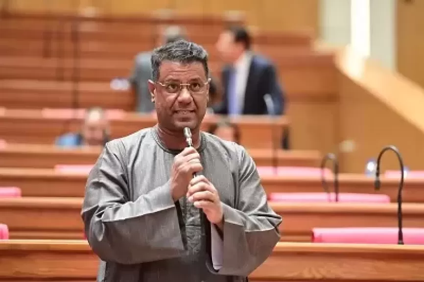 خط أحمر