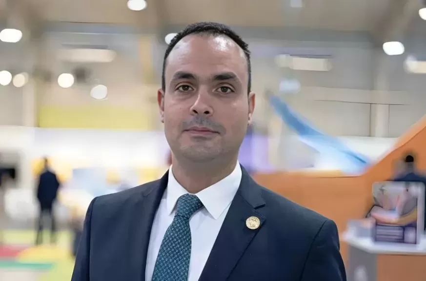 خط أحمر