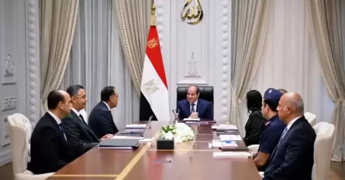 الرئيس السيسي يؤكد ضرورة مواصلة الاهتمام بالمواطنين الأشد فقرًا