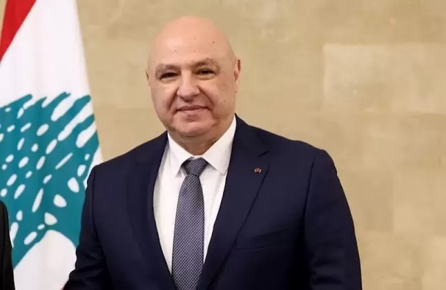 خط أحمر