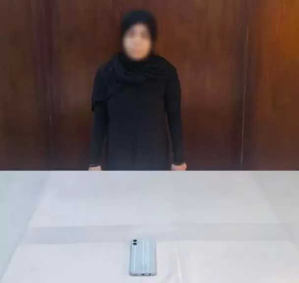 القبض على متهمة بسرقة هاتف سيدة بالقاهرة