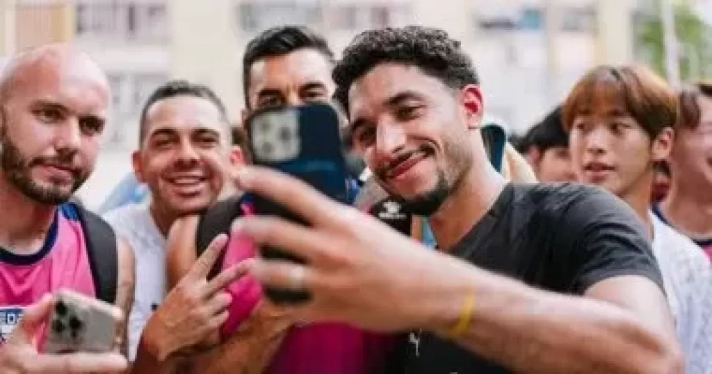 خط أحمر