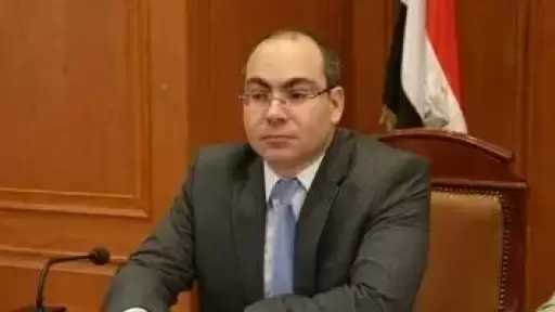 محمد رشوان: الرئيس يضع تطوير الدعم وضبط الأسواق على رأس أولويات المرحلة الحالية