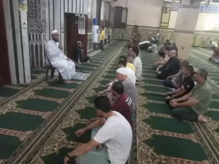 خط أحمر